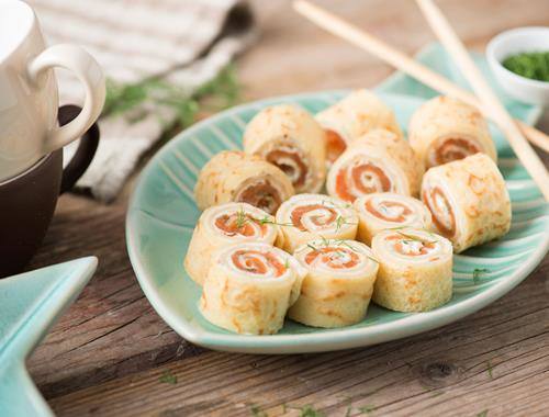 Pfannkuchen mit Lachs