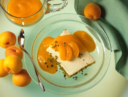 Vanillequarkschnitten mit Aprikosenmark