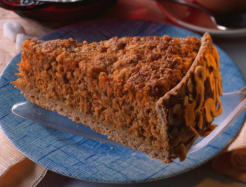 Karotten-Nuss-Torte