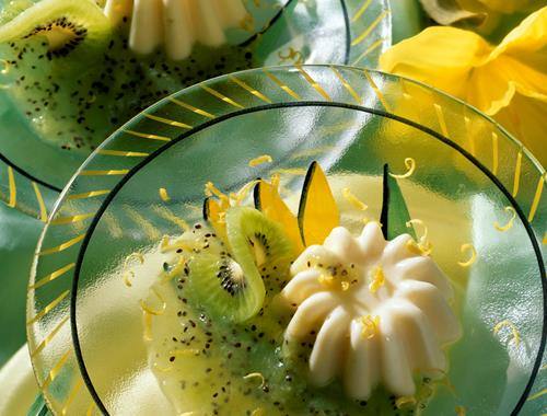 Zitronenflammeri mit Kiwipüree