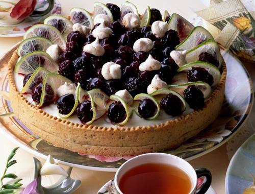 Brombeertorte mit Limettencreme