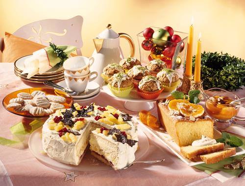 Ananas-Eierlikörtorte