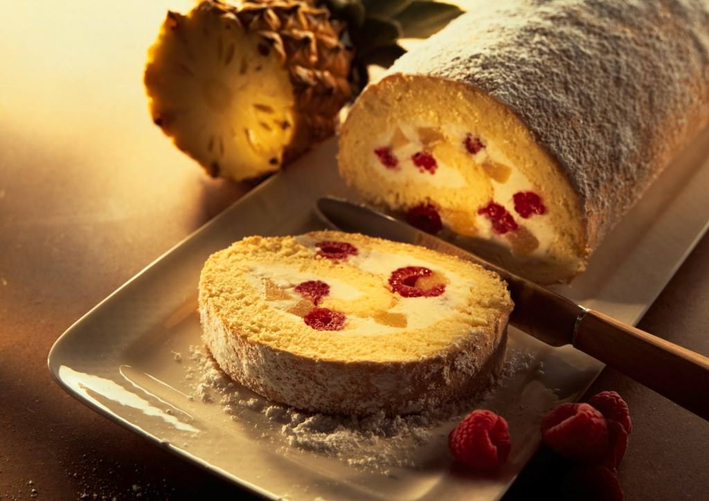 Biskuitrolle mit Joghurtcreme Rezept - Rezept &amp; Bild