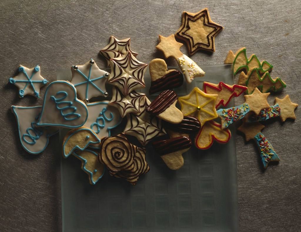 Bunt verzierte Plätzchen Rezept - Rezept & Bild