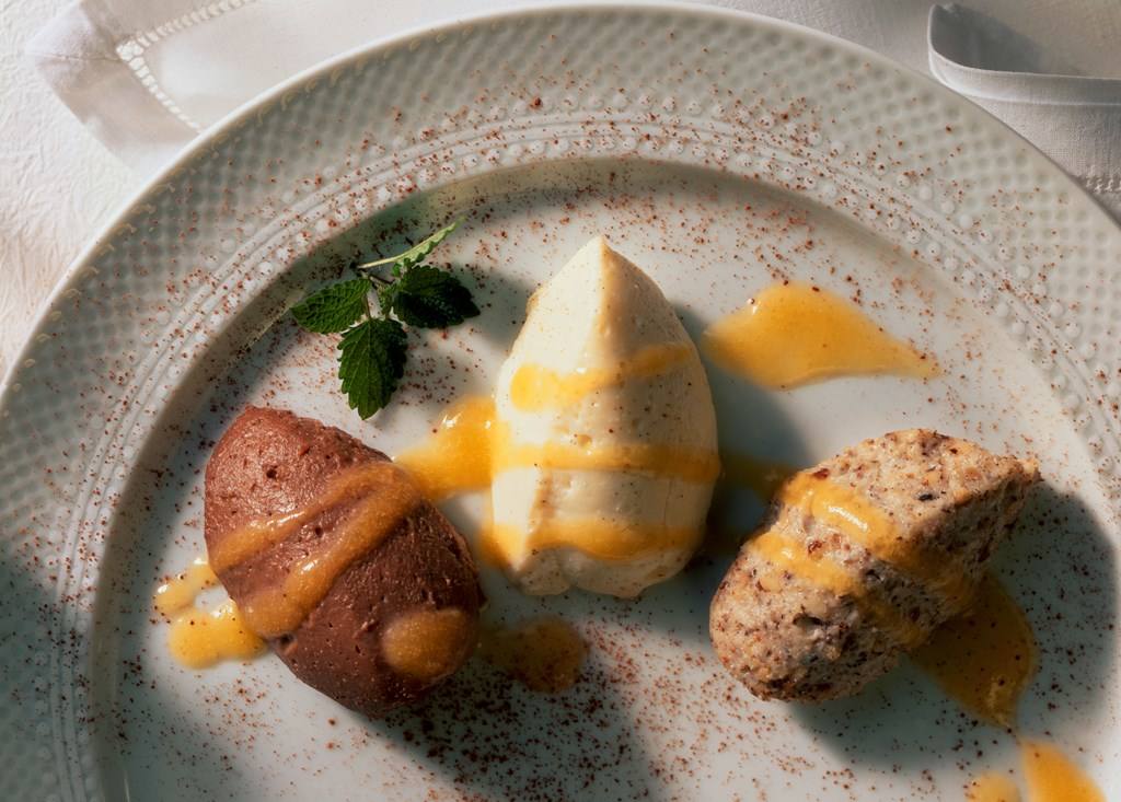 Flammeri-Trio aus Nuss, Quark und Schokolade Rezept - Rezept &amp; Bild