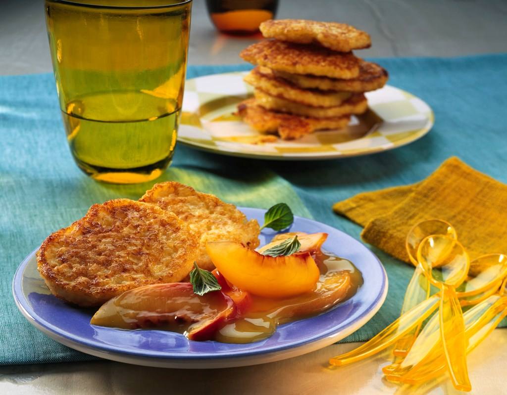Milchreis-Puffer mit Nektarinen-Orangen-Kompott Rezept - Rezept &amp; Bild