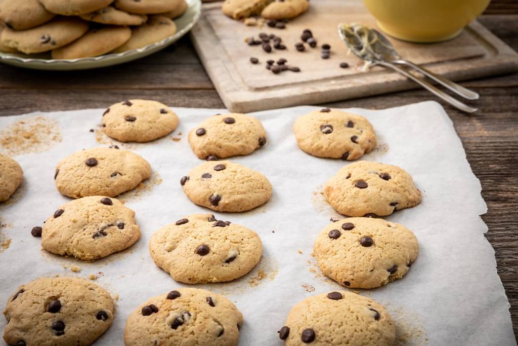 Plätzchen mit Schokostückchen Rezept - Rezept & Bild
