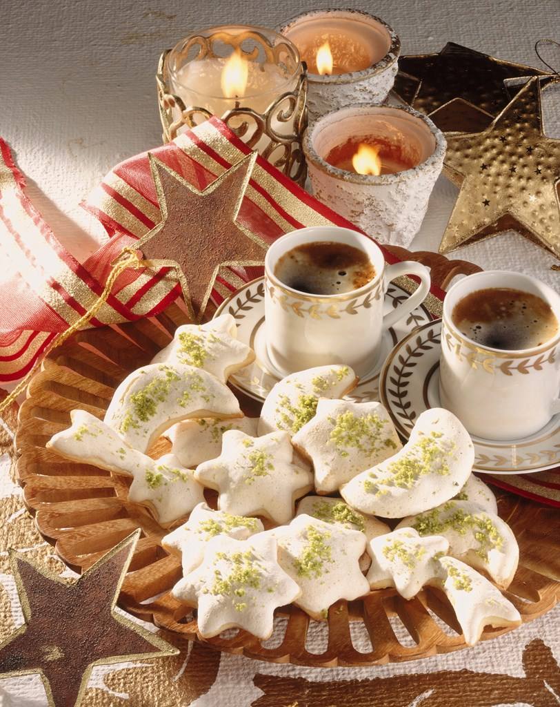 Sternkekse mit Pistazienhaube Rezept - Rezept &amp; Bild