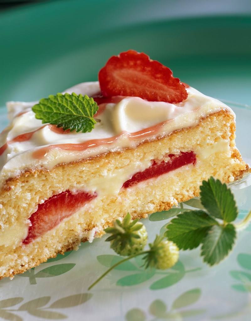 Weißes Schokoladenherz mit Erdbeeren Rezept - Rezept &amp; Bild