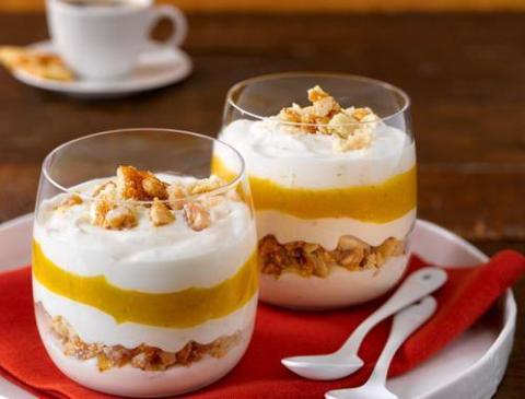 Limette-Mango-Schichtdessert