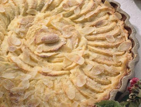Apfelkuchen mit Amaretto-Sahneguss
