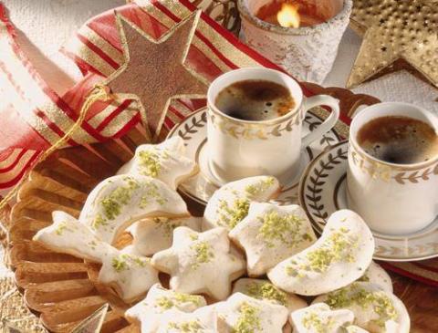 Sternkekse mit Pistazienhaube