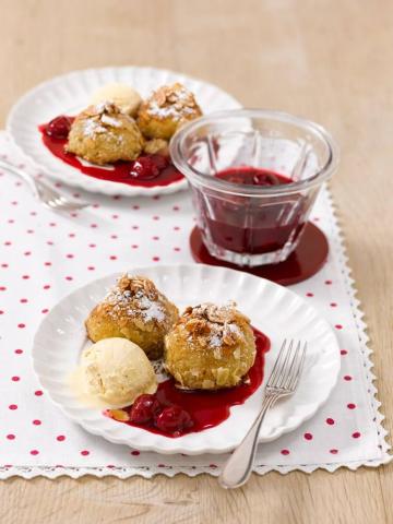 Armer Ritter mit Kirschkompott und Vanilleeis Rezept - Rezept & Bild
