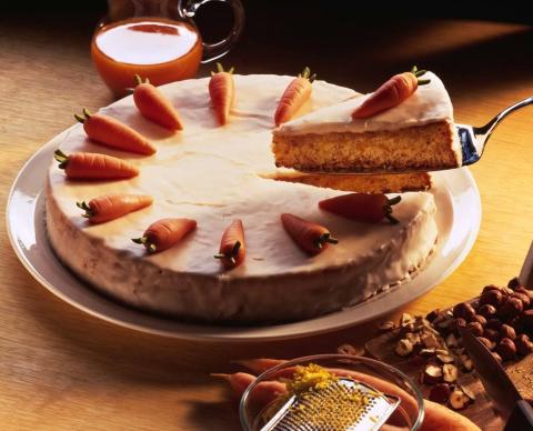 Feine Rübli-Torte Rezept - Rezept & Bild