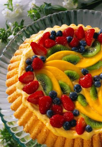 Früchtetorte mit Mangocreme Rezept - Rezept & Bild