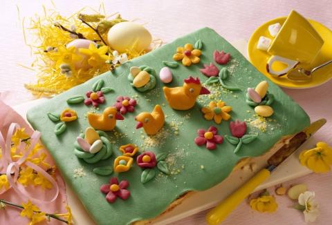 Mandel-Marzipan-Osterkuchen ("Grüne Osterwiese") Rezept - Rezept & Bild
