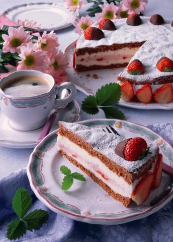 Schoko-Quarktorte mit Erdbeeren Rezept - Rezept & Bild